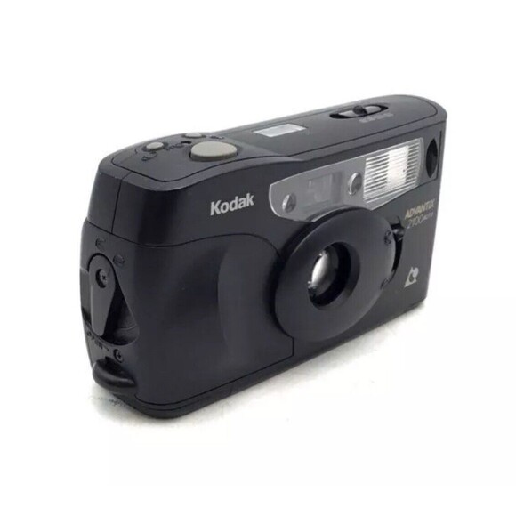 Kodak Advantix 2100 Auto Black Point & Shoot Film Camera With Accessories - Picture 4 of 5